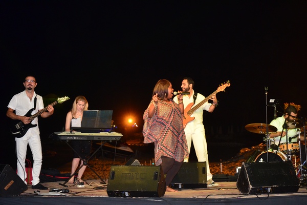 Soul Music with Gisele at Edde Sands